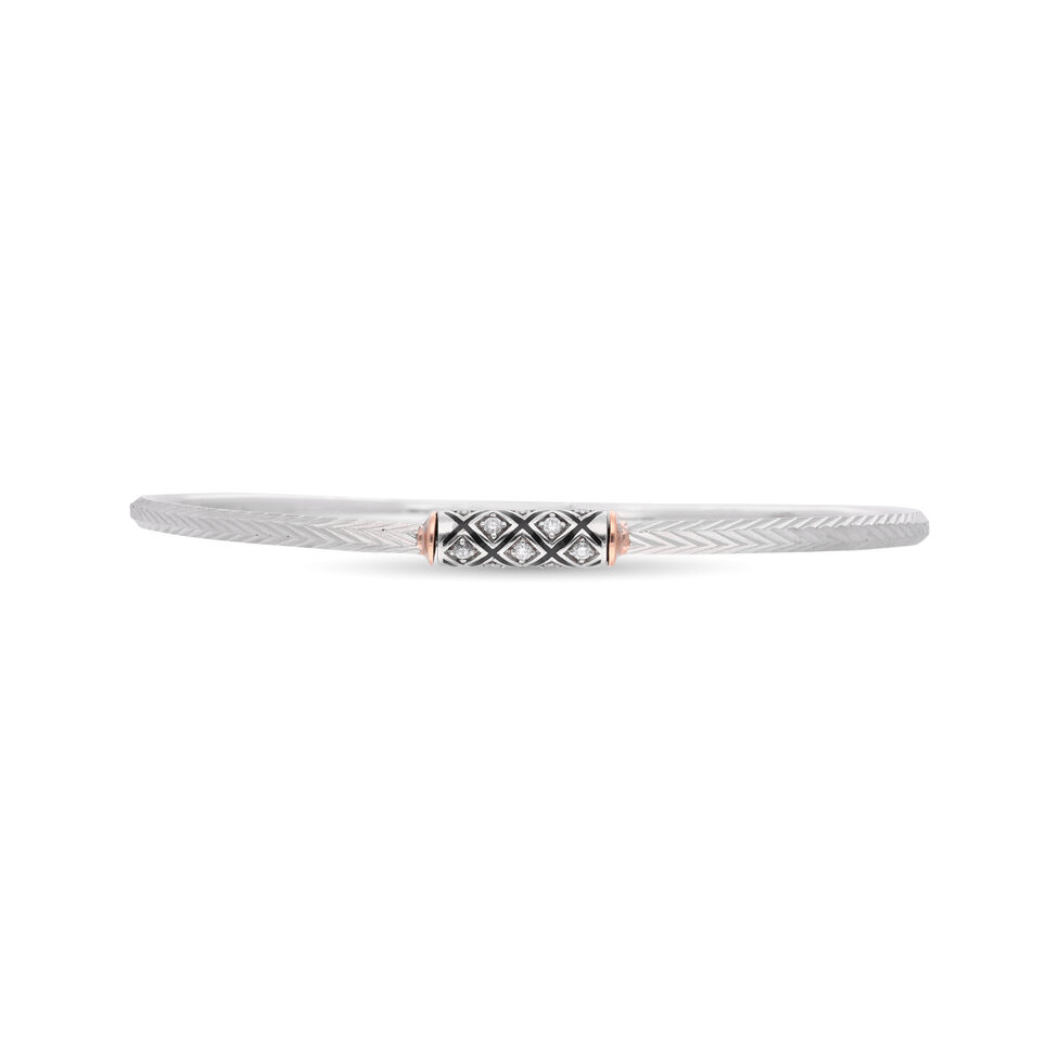 BO in stiff band pattern set with Dia