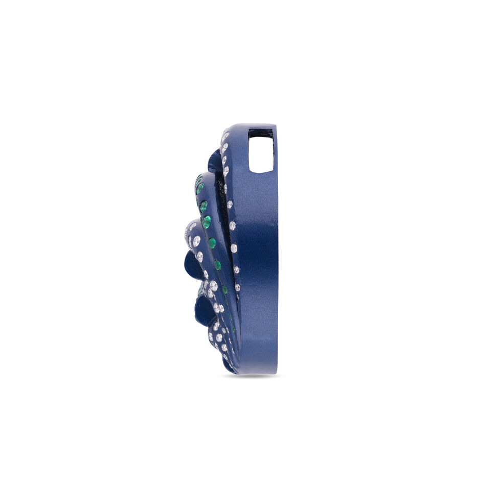 Titanium set with diamonds